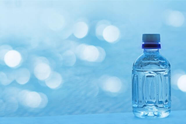 泡姫にプレゼントするペットボトルの水は350mlサイズが理想